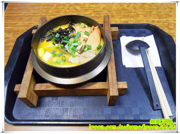 芳鄰小館：【台南-安平區】個人部隊鍋..小鳥胃勿來!! 美味家常麵...等你唷!~《芳鄰小館》