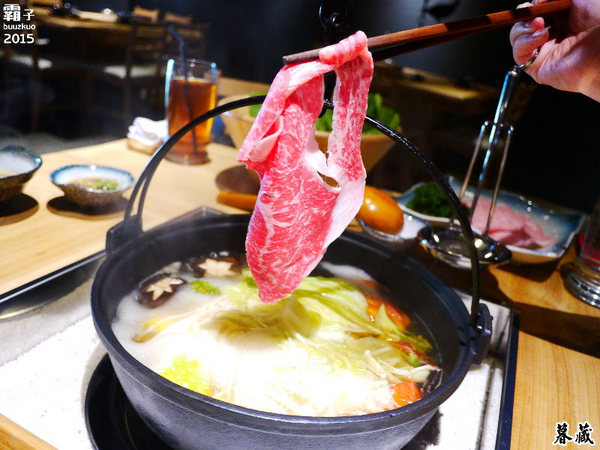 暮藏囲炉裏(和牛鍋物):「暮藏囲炉裏」(和牛鍋物),日式造景環境,大啖和牛頂級鍋物。