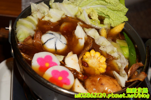 台南異國料理 Thinking食下有約(郡平店)：【台南-安平區】麻油x澳牛...創意十足的火鍋!~無制式菜單/芝麻奶酪/免服務費《台南異國料理 Thinking食下有約》