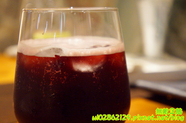 台南異國料理 Thinking食下有約(郡平店)：【台南-安平區】麻油x澳牛...創意十足的火鍋!~無制式菜單/芝麻奶酪/免服務費《台南異國料理 Thinking食下有約》