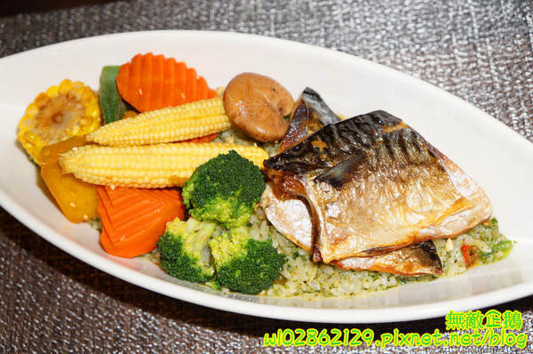 台南異國料理 Thinking食下有約(郡平店)：【台南-安平區】麻油x澳牛...創意十足的火鍋!~無制式菜單/芝麻奶酪/免服務費《台南異國料理 Thinking食下有約》