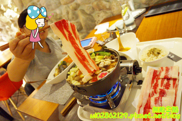 台南異國料理 Thinking食下有約(郡平店)：【台南-安平區】麻油x澳牛...創意十足的火鍋!~無制式菜單/芝麻奶酪/免服務費《台南異國料理 Thinking食下有約》