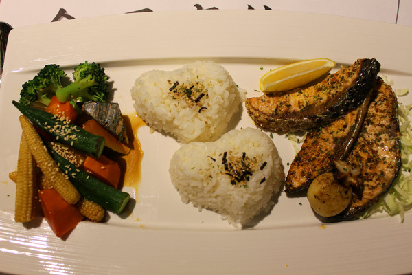 台南異國料理 Thinking食下有約(郡平店)：[台南]健康美味大滿足 Thinking食下有約