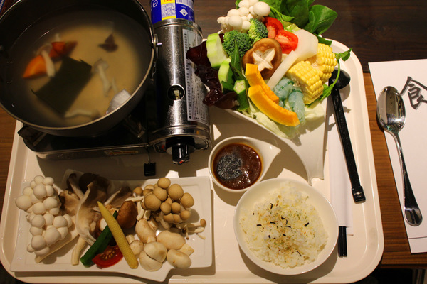 台南異國料理 Thinking食下有約(郡平店)：[台南]健康美味大滿足 Thinking食下有約