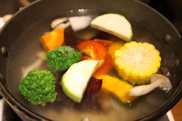 台南異國料理 Thinking食下有約(郡平店)：[台南]健康美味大滿足 Thinking食下有約