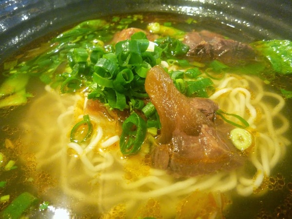 成忠樓蘭州牛肉拉麵:【新竹/口碑劵】正統蘭州拉麵在台灣,溫暖美食.地方美味與老眷村的人情味-成忠樓蘭州牛肉拉麵