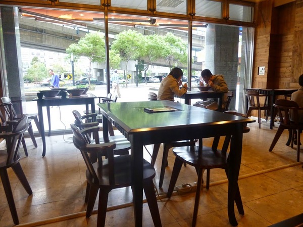 成忠樓蘭州牛肉拉麵:【新竹/口碑劵】正統蘭州拉麵在台灣,溫暖美食.地方美味與老眷村的人情味-成忠樓蘭州牛肉拉麵