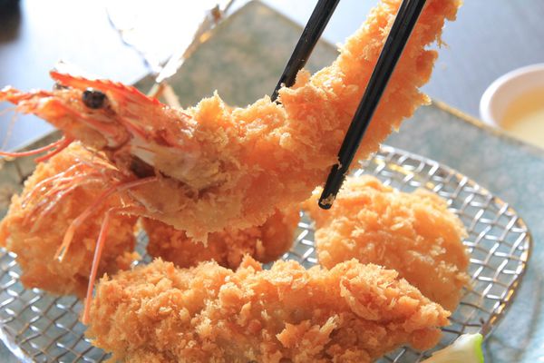 咖哩本色，日式豬排，捷運美食，小巨蛋周遭美食，松山線美食，咖哩飯，