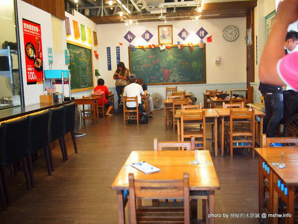 黑輪國小:【食記】嘉義懷舊時光-黑輪國小關東煮專賣&福利社@東區文化路夜市 : 走入時光隧道!古早美味輕鬆嚐