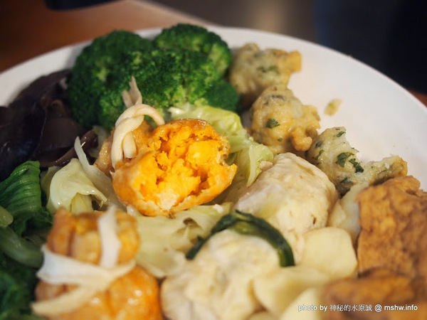 黑輪國小:【食記】嘉義懷舊時光-黑輪國小關東煮專賣&福利社@東區文化路夜市 : 走入時光隧道!古早美味輕鬆嚐