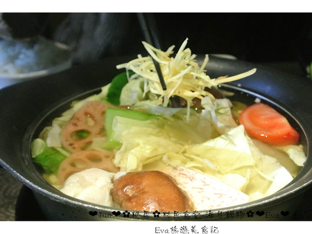 村民食堂-海月鍋物：【食記－邀約】oO。桃園　中正路　村民食堂海月鍋物　平價又美味的頂級享受！環境也超級棒的哦～。o○。