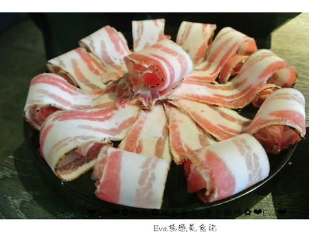 村民食堂-海月鍋物：【食記－邀約】oO。桃園　中正路　村民食堂海月鍋物　平價又美味的頂級享受！環境也超級棒的哦～。o○。