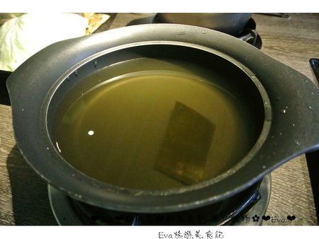 村民食堂-海月鍋物：【食記－邀約】oO。桃園　中正路　村民食堂海月鍋物　平價又美味的頂級享受！環境也超級棒的哦～。o○。