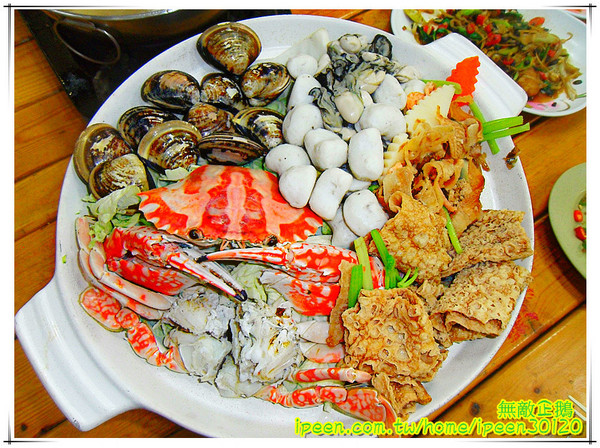 老恆春碳烤店：【台南-北區】冷冷的冬天..來吃海鮮鍋吧!《老恆春碳烤店》