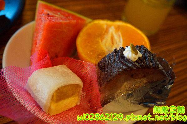 饗麻饗辣麻辣火鍋(台南中華店)：【台南-永康區】七股活蝦x吃到飽...吃火鍋+丼飯~大甲芋頭/麻辣鴨血/玉米超甜《饗麻饗辣麻辣火鍋》