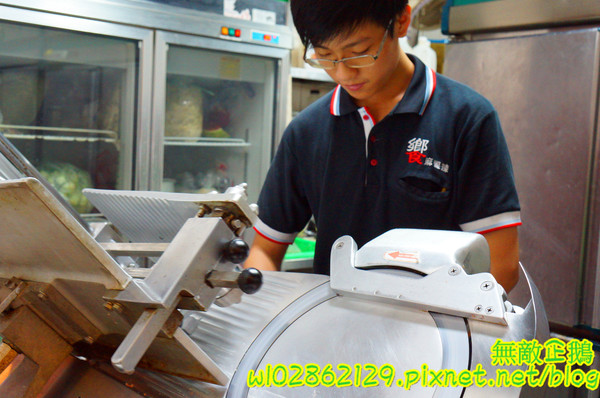 饗麻饗辣麻辣火鍋(台南中華店)：【台南-永康區】七股活蝦x吃到飽...吃火鍋+丼飯~大甲芋頭/麻辣鴨血/玉米超甜《饗麻饗辣麻辣火鍋》