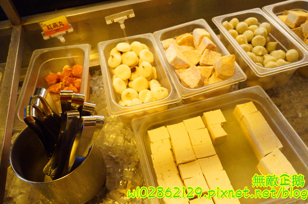 饗麻饗辣麻辣火鍋(台南中華店)：【台南-永康區】七股活蝦x吃到飽...吃火鍋+丼飯~大甲芋頭/麻辣鴨血/玉米超甜《饗麻饗辣麻辣火鍋》