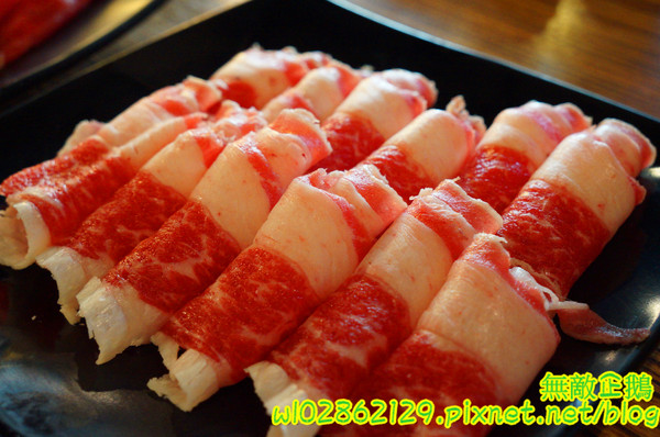 饗麻饗辣麻辣火鍋(台南中華店)：【台南-永康區】七股活蝦x吃到飽...吃火鍋+丼飯~大甲芋頭/麻辣鴨血/玉米超甜《饗麻饗辣麻辣火鍋》