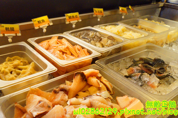 饗麻饗辣麻辣火鍋(台南中華店)：【台南-永康區】七股活蝦x吃到飽...吃火鍋+丼飯~大甲芋頭/麻辣鴨血/玉米超甜《饗麻饗辣麻辣火鍋》