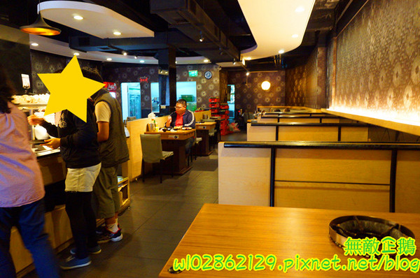 饗麻饗辣麻辣火鍋(台南中華店)：【台南-永康區】七股活蝦x吃到飽...吃火鍋+丼飯~大甲芋頭/麻辣鴨血/玉米超甜《饗麻饗辣麻辣火鍋》