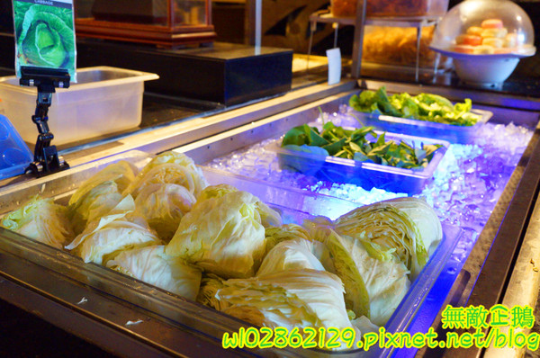 饗麻饗辣麻辣火鍋(台南中華店)：【台南-永康區】七股活蝦x吃到飽...吃火鍋+丼飯~大甲芋頭/麻辣鴨血/玉米超甜《饗麻饗辣麻辣火鍋》