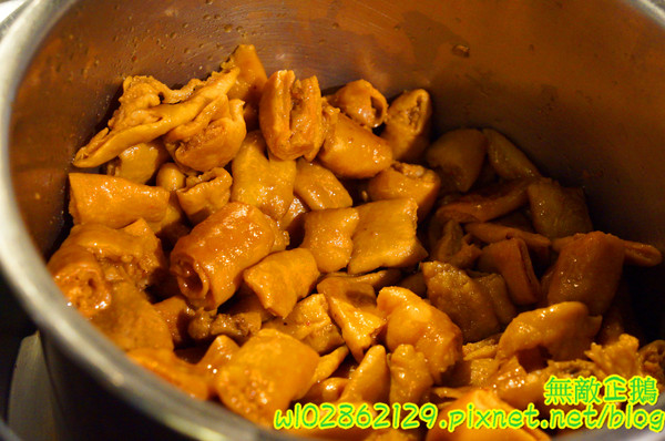 饗麻饗辣麻辣火鍋(台南中華店)：【台南-永康區】七股活蝦x吃到飽...吃火鍋+丼飯~大甲芋頭/麻辣鴨血/玉米超甜《饗麻饗辣麻辣火鍋》