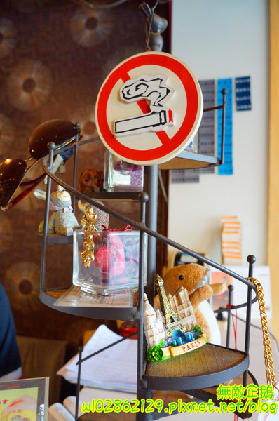 饗麻饗辣麻辣火鍋(台南中華店)：【台南-永康區】七股活蝦x吃到飽...吃火鍋+丼飯~大甲芋頭/麻辣鴨血/玉米超甜《饗麻饗辣麻辣火鍋》