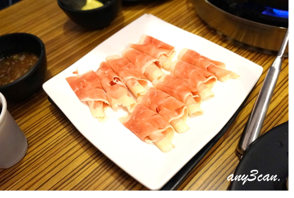 饗麻饗辣＊吃癡拜虎