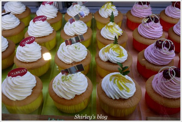 亞尼克夢想村二號店-HAPPY CAKE：亞尼克夢想村2號店HAPPY CAKE