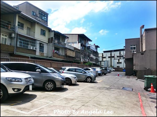 16-09-16-12-03-00-995_photo