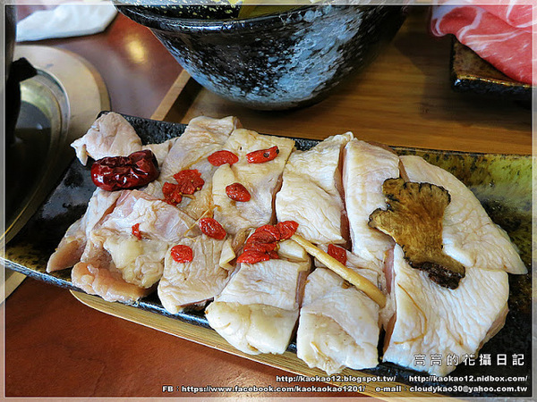 聚梧桐 臻品麻辣鍋物:【高雄】新興區。聚梧桐 臻品麻辣鍋物 《新推出!小資國民套餐》