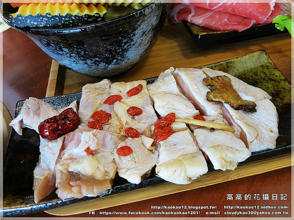 聚梧桐 臻品麻辣鍋物:【高雄】新興區。聚梧桐 臻品麻辣鍋物 《新推出!小資國民套餐》