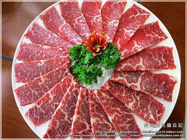 聚梧桐 臻品麻辣鍋物:【高雄】新興區。聚梧桐 臻品麻辣鍋物 《新推出!小資國民套餐》