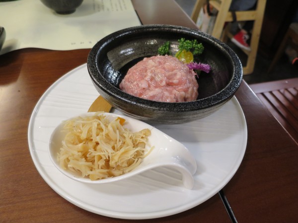 聚梧桐 臻品麻辣鍋物：千里思念。相聚梧桐~  ..聚梧桐-臻品麻辣鍋物