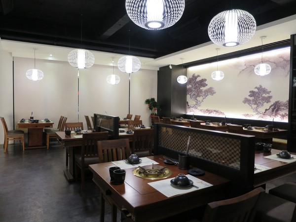 聚梧桐 臻品麻辣鍋物：千里思念。相聚梧桐~  ..聚梧桐-臻品麻辣鍋物