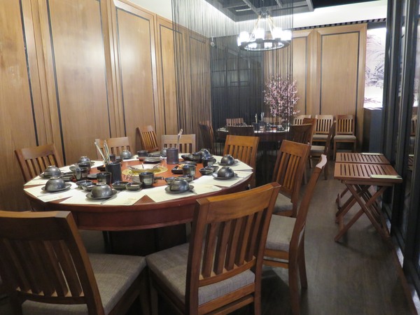 聚梧桐 臻品麻辣鍋物：千里思念。相聚梧桐~  ..聚梧桐-臻品麻辣鍋物