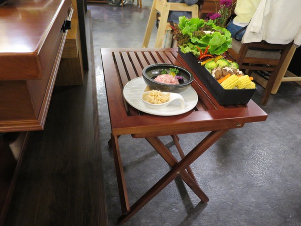 聚梧桐 臻品麻辣鍋物：千里思念。相聚梧桐~  ..聚梧桐-臻品麻辣鍋物