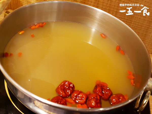 一五一食時尚鮮鍋(高島屋百貨店):【天母|一五一食】環境乾淨食材新鮮的平價涮涮鍋新選擇
