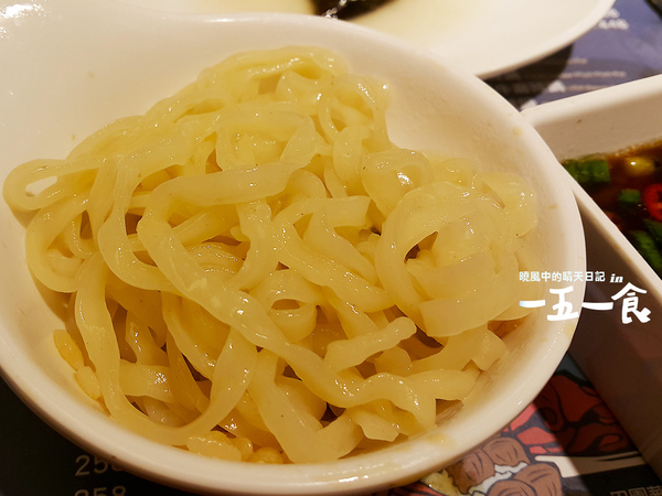 一五一食時尚鮮鍋(高島屋百貨店):【天母|一五一食】環境乾淨食材新鮮的平價涮涮鍋新選擇