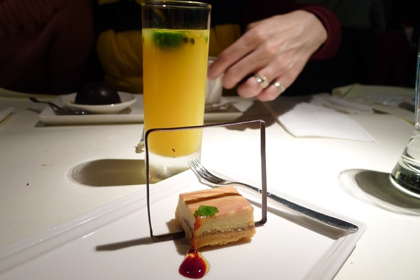 舒果新米蘭蔬食(三重龍門店)：舒果