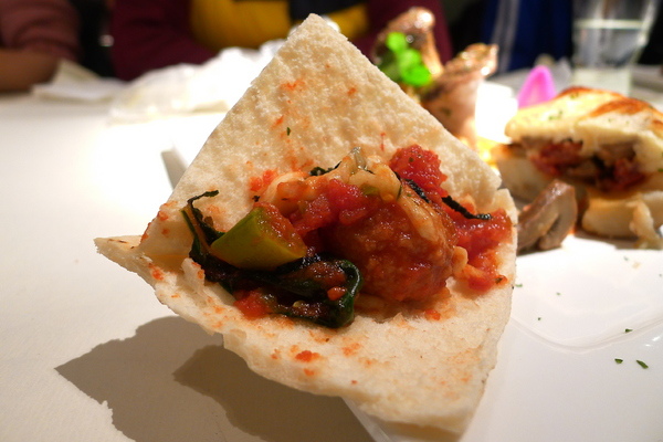 舒果新米蘭蔬食(三重龍門店)：舒果