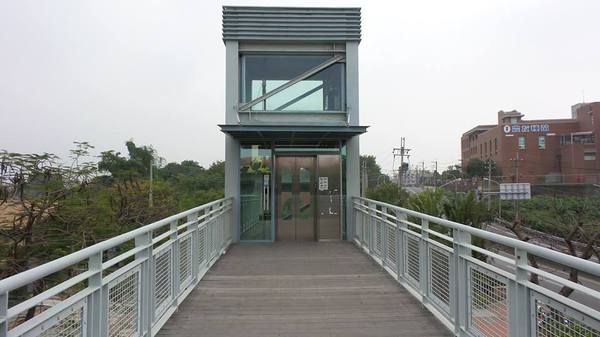 舊鐵橋天空步道：【高雄景點】高雄大樹~舊鐵橋天空步道