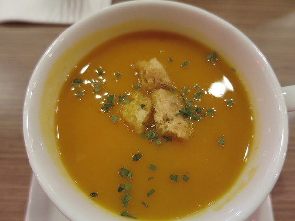 樂義義大利餐廳(高雄自由店)：從田園到餐桌~.. Love, Italy 樂義義大利餐廳(高雄自由店)