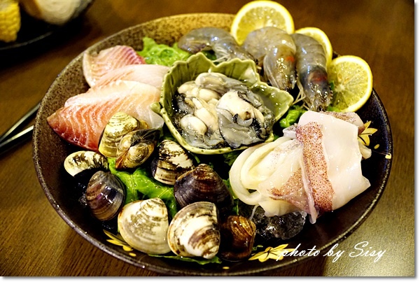 京宴屋涮涮鍋：京宴屋 金門酒糟溫體牛肉火鍋專賣店~令人大呼過癮的牛肉饗宴