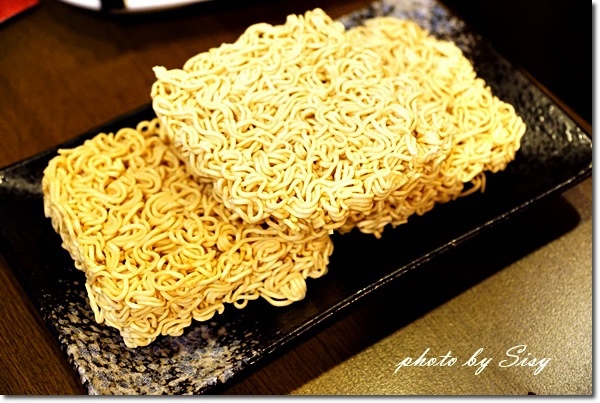 京宴屋涮涮鍋：京宴屋 金門酒糟溫體牛肉火鍋專賣店~令人大呼過癮的牛肉饗宴