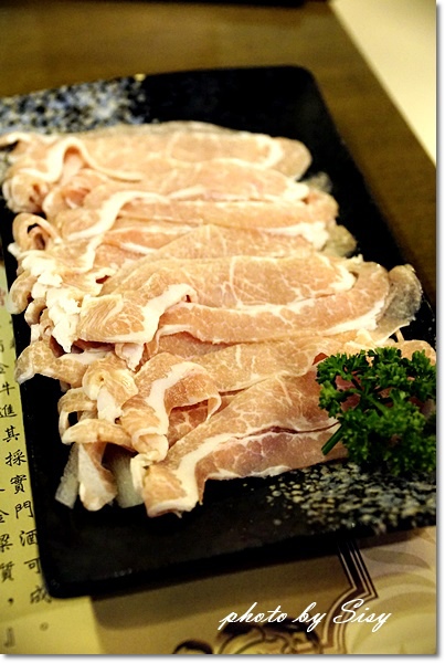 京宴屋涮涮鍋：京宴屋 金門酒糟溫體牛肉火鍋專賣店~令人大呼過癮的牛肉饗宴