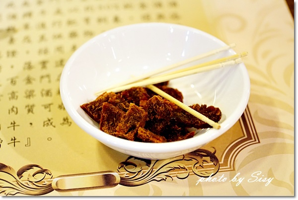 京宴屋涮涮鍋：京宴屋 金門酒糟溫體牛肉火鍋專賣店~令人大呼過癮的牛肉饗宴