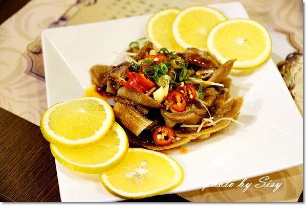 京宴屋涮涮鍋：京宴屋 金門酒糟溫體牛肉火鍋專賣店~令人大呼過癮的牛肉饗宴