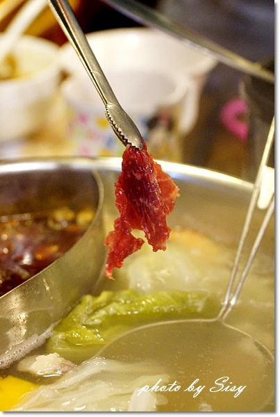 京宴屋涮涮鍋：京宴屋 金門酒糟溫體牛肉火鍋專賣店~令人大呼過癮的牛肉饗宴