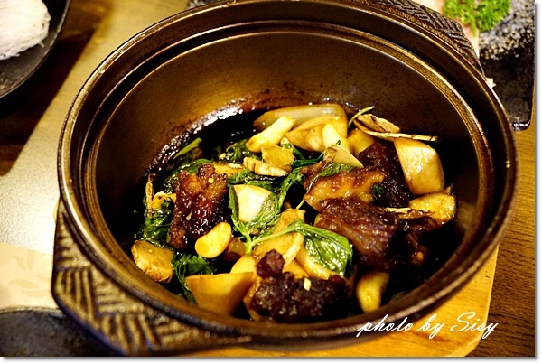 京宴屋涮涮鍋：京宴屋 金門酒糟溫體牛肉火鍋專賣店~令人大呼過癮的牛肉饗宴